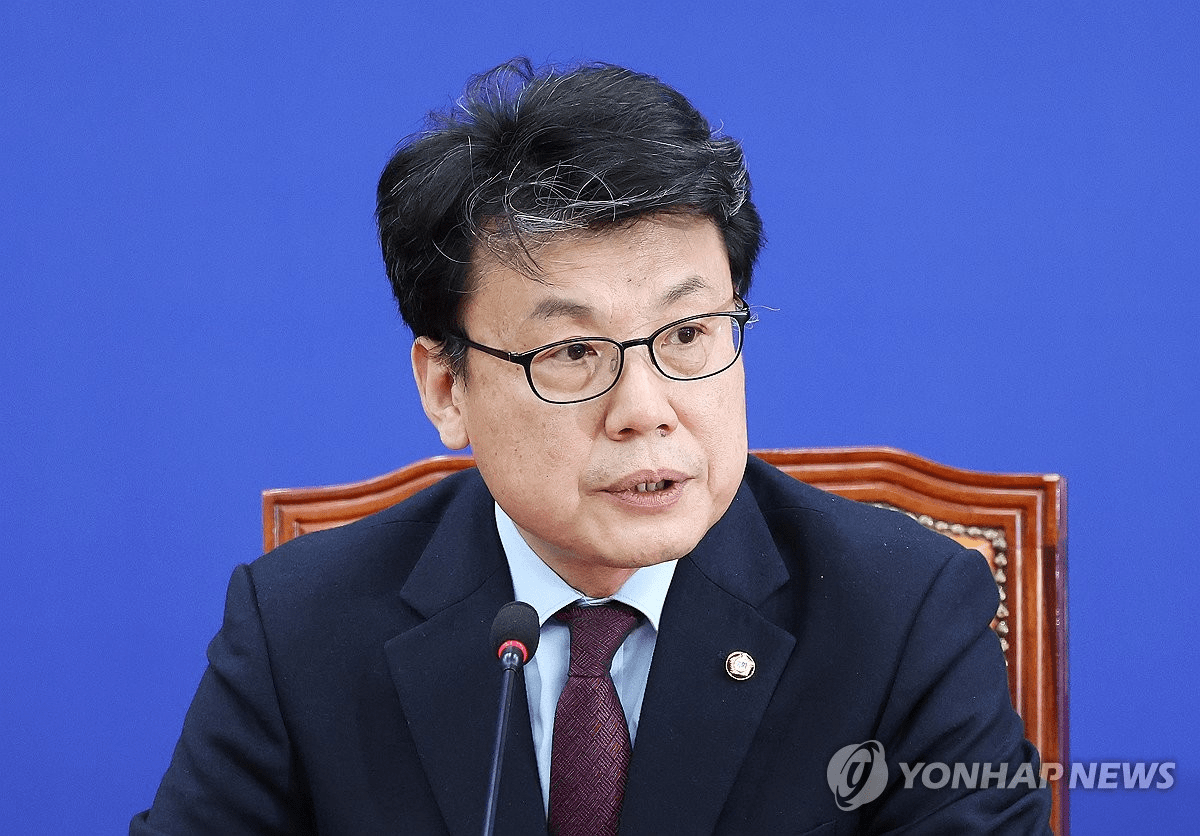 Депутат Національних зборів від Демократичної партії Кореї Чжин Сон Джун. Джерело: yna.co